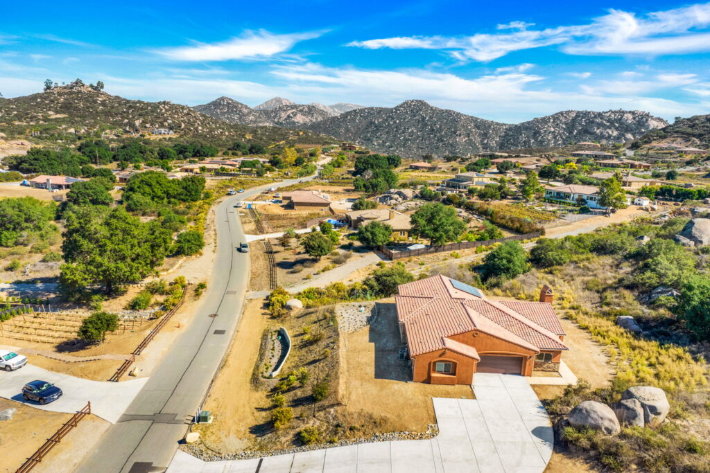 46-web-or-mls-12635 Via Vigneto (45 of 48)