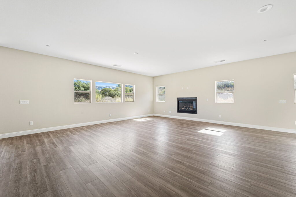 7-web-or-mls-12635 Via Vigneto (4 of 48)